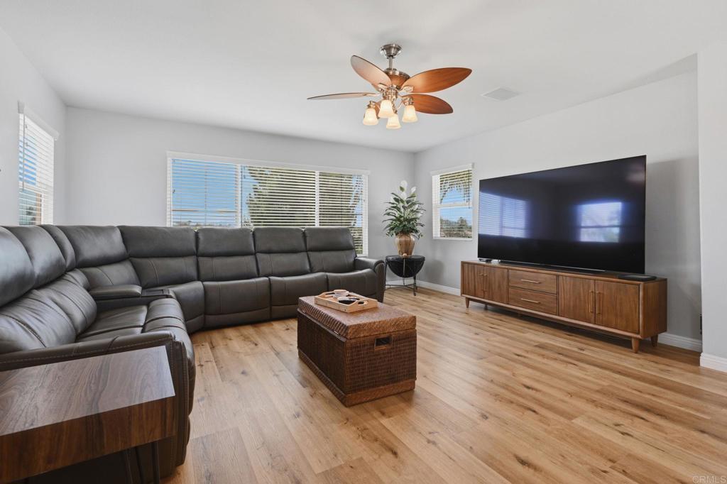 41645 Cypress Point Way Property Photo 30