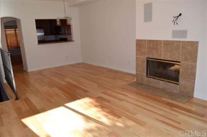 366 Forward Street E Property Photo 3