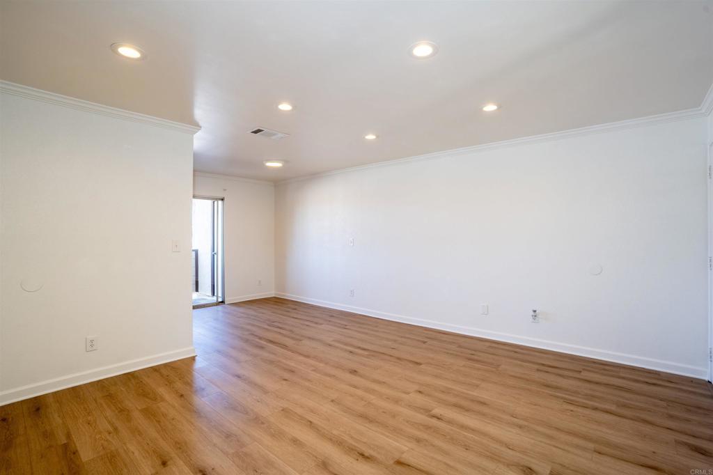 569 E Street 14 Property Photo 12