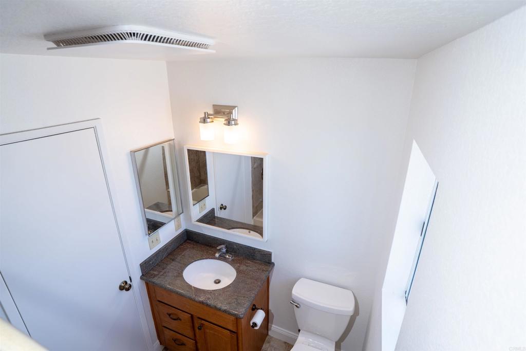 569 E Street 14 Property Photo 31