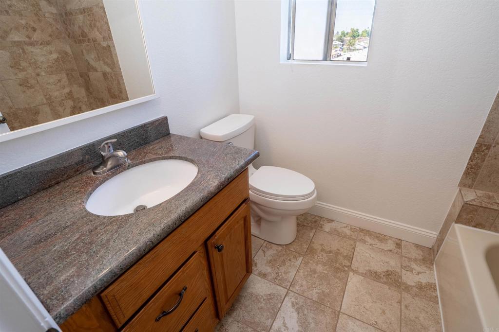 569 E Street 14 Property Photo 33