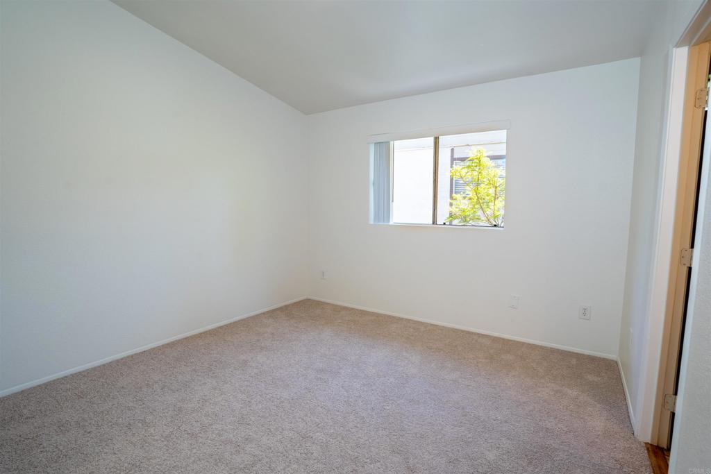569 E Street 14 Property Photo 36