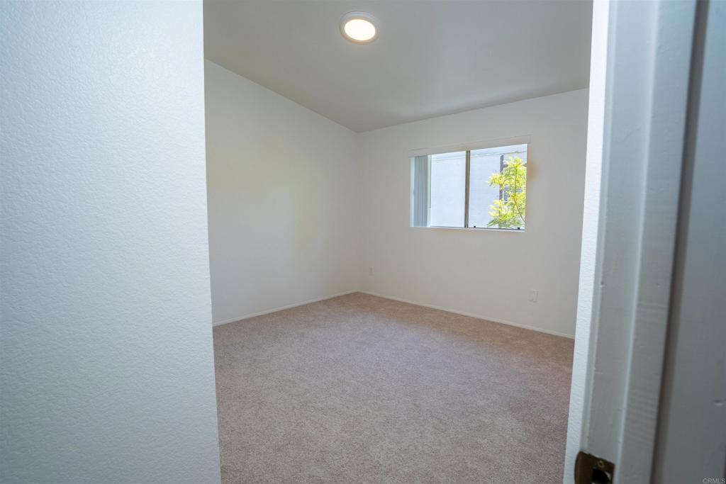 569 E Street 14 Property Photo 37