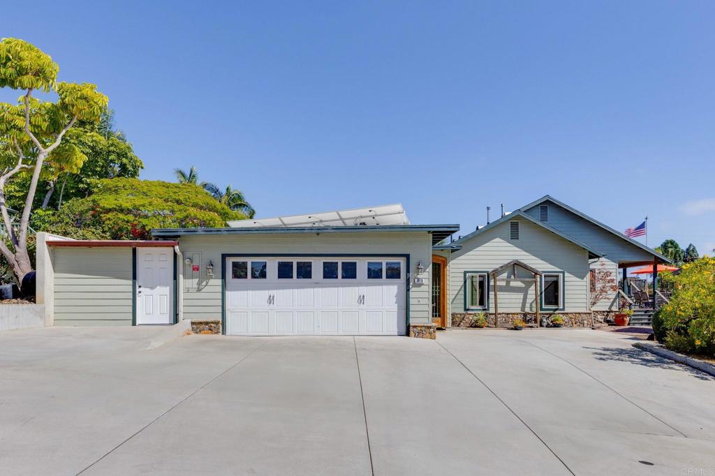 1818 Avocado Road Property Photo