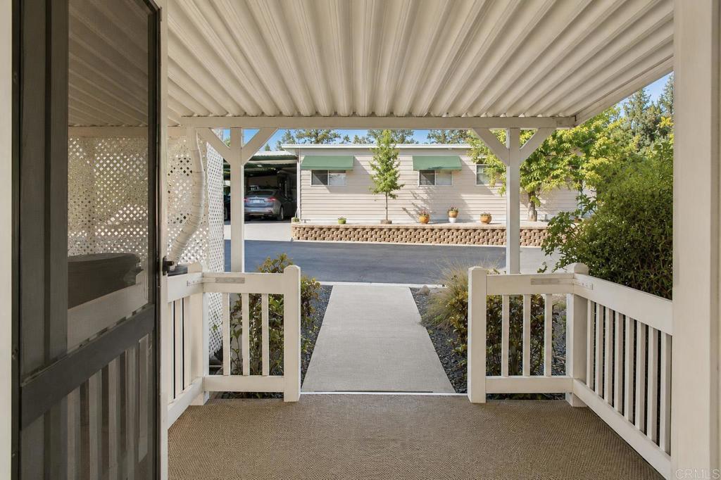 18218 Paradise Mountain Road 127 Property Photo 3