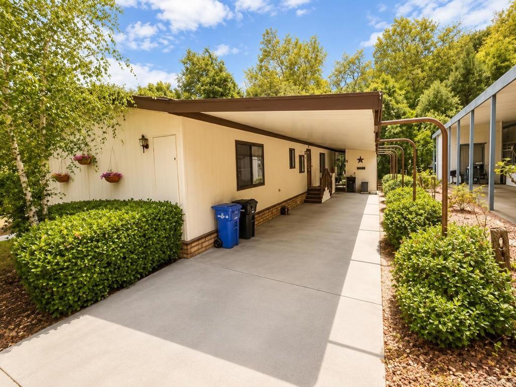 8975 Lawrence Welk Drive 438 Property Photo 2