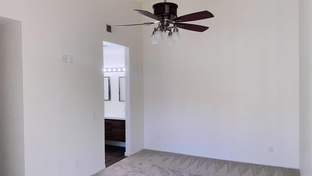 13222 Salmon River 201 Property Photo 5