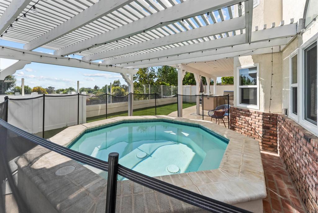 14468 Corte De Verdad Property Photo 47