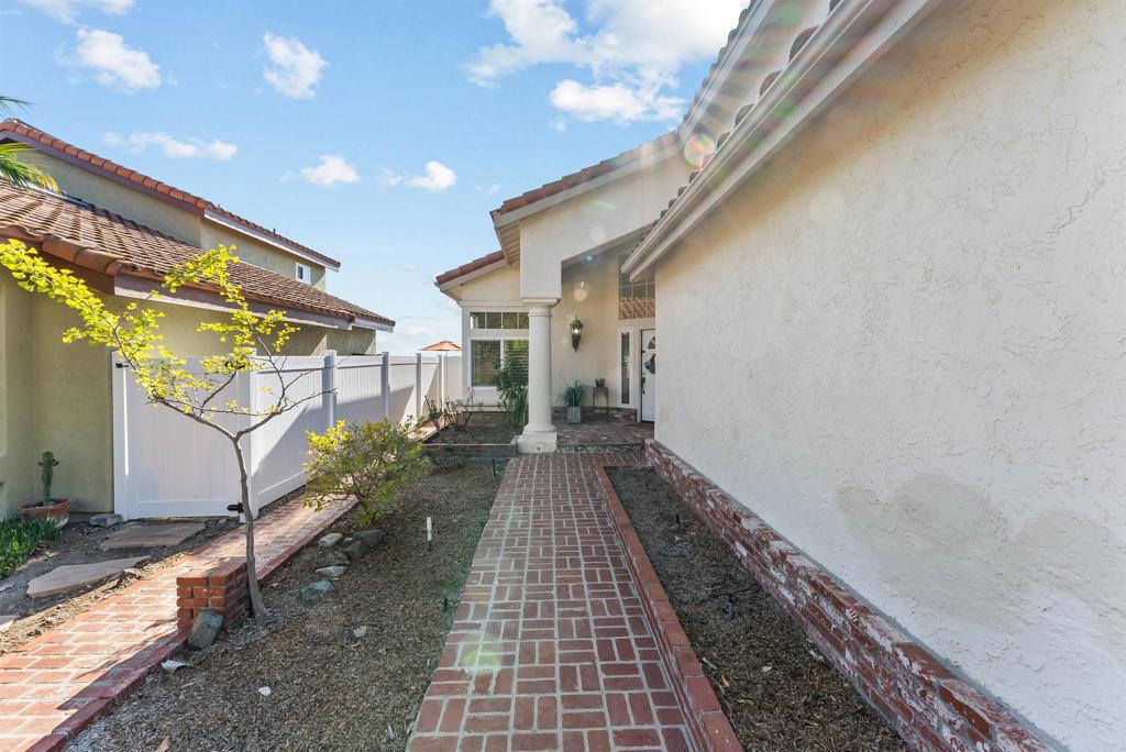 14468 Corte De Verdad Property Photo 55