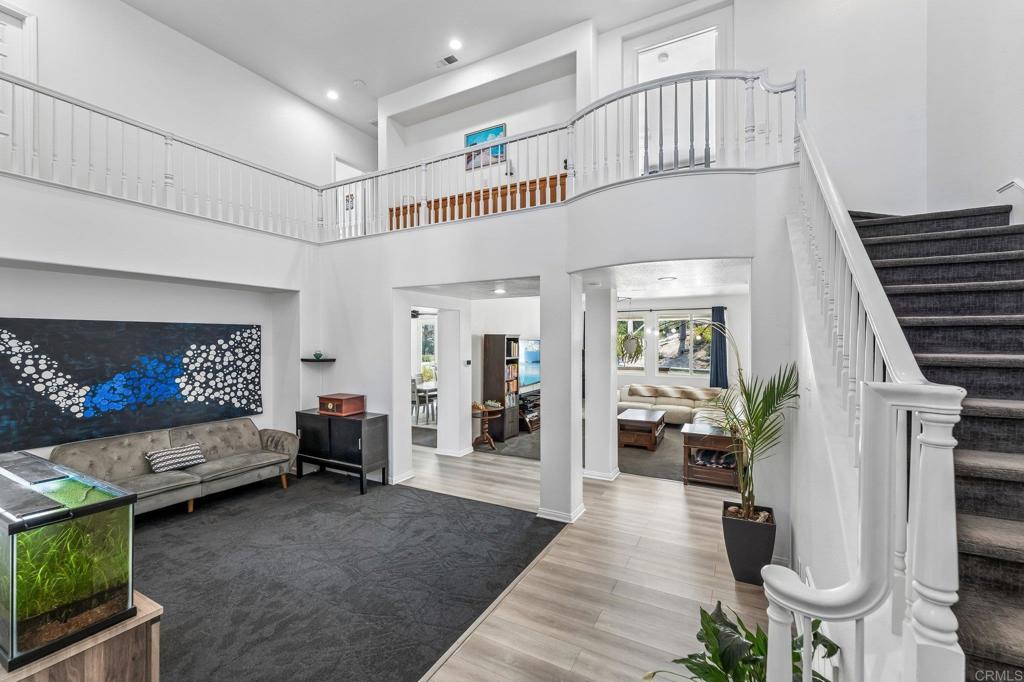 45608 Corte Royal Property Photo 3