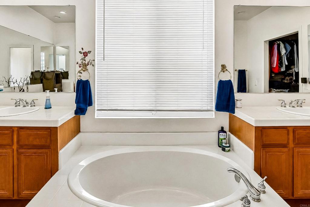 45608 Corte Royal Property Photo 21