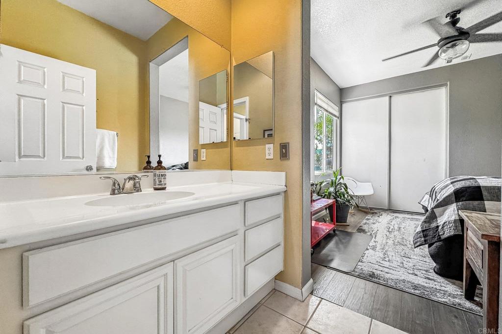 45608 Corte Royal Property Photo 25
