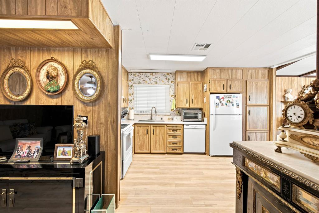 18218 Paradise Mountain Road 148 Property Photo 11