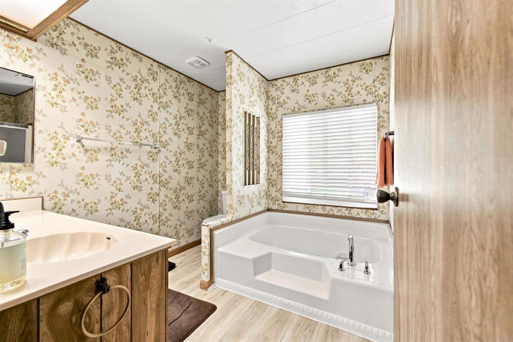 18218 Paradise Mountain Road 148 Property Photo 17