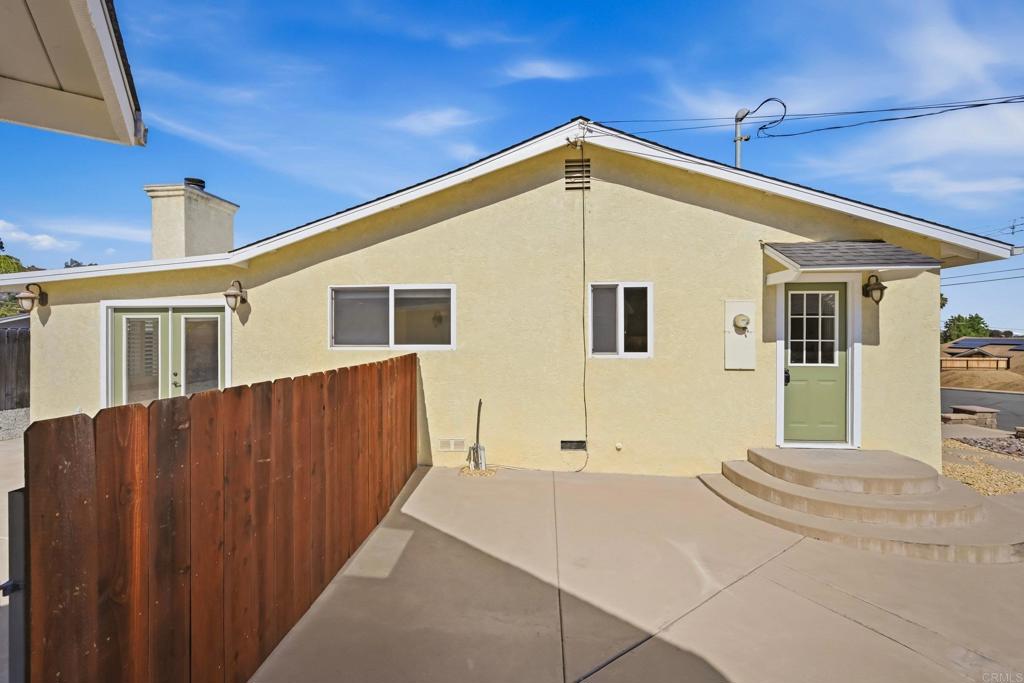 1677 Sandos Street Property Photo 5