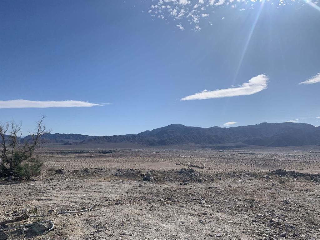 6411 Highway 78 Property Photo 1