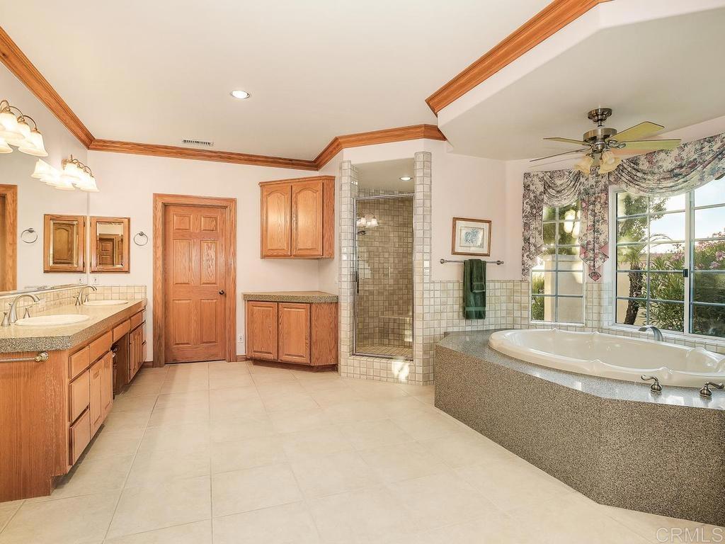31481 Lake Vista Circle Property Photo 27