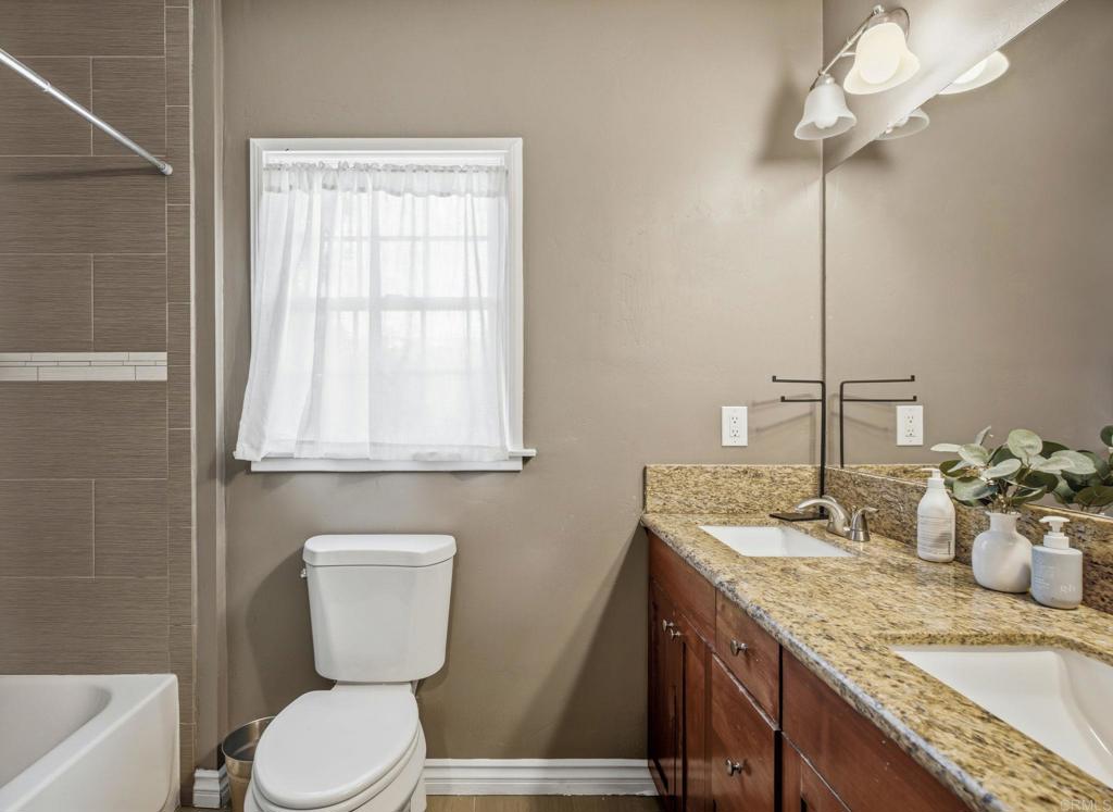 943 Park Hill Drive Property Photo 16