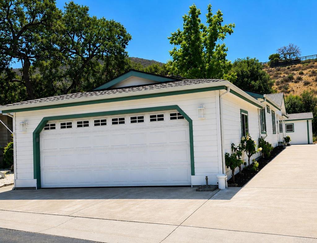 8975 Lawrence Welk Drive 5 Property Photo 1