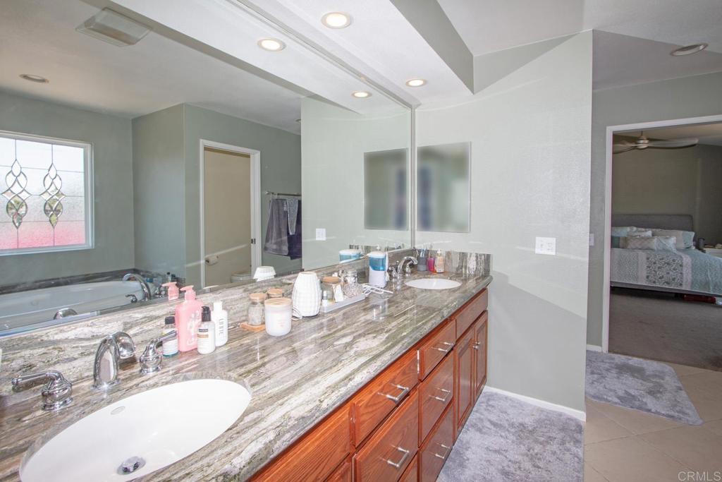 1417 Grey Oaks Court Property Photo 21