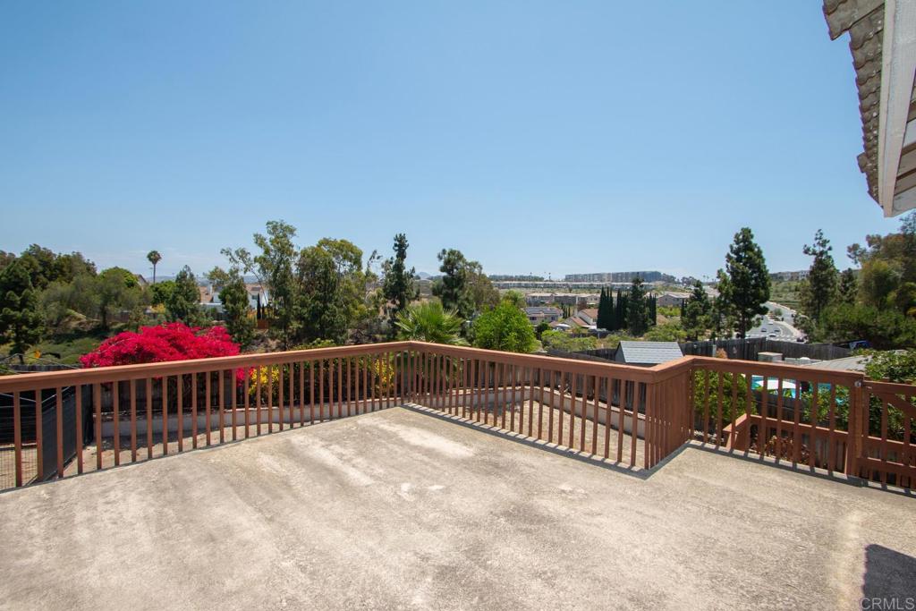 1417 Grey Oaks Court Property Photo 24