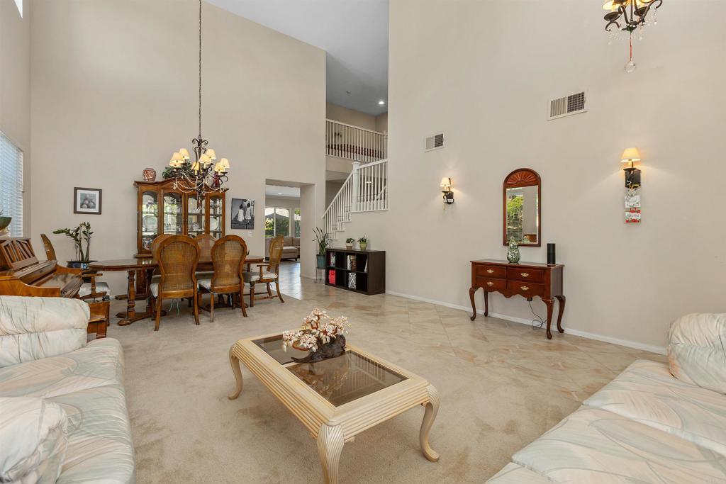 28292 Meadow Glen Way W Property Photo 7