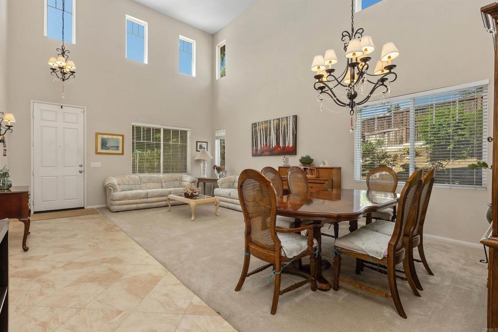28292 Meadow Glen Way W Property Photo 8