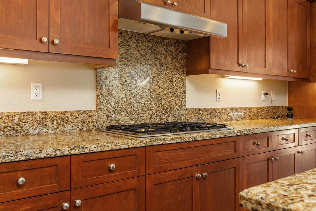 28292 Meadow Glen Way W Property Photo 13