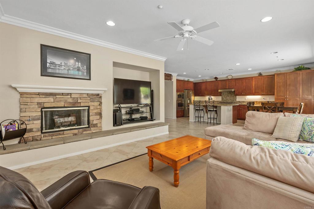 28292 Meadow Glen Way W Property Photo 18