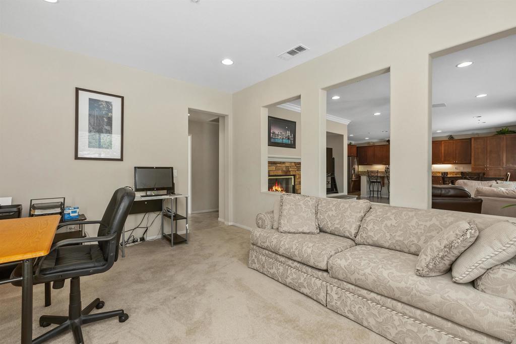 28292 Meadow Glen Way W Property Photo 20