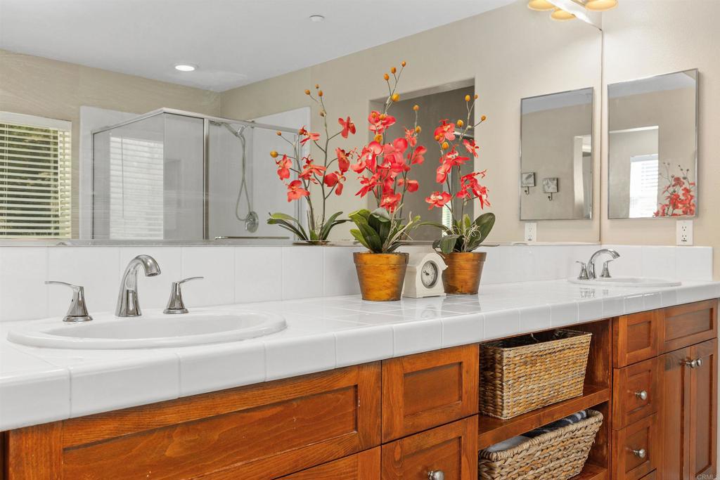 28292 Meadow Glen Way W Property Photo 28