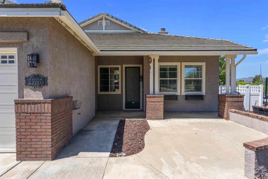 23997 Orleans Lane Property Photo 4