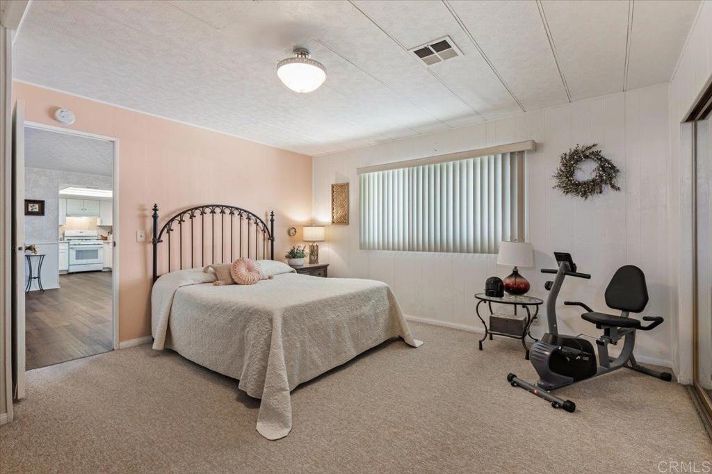 955 Howard Avenue 41 Property Photo 11