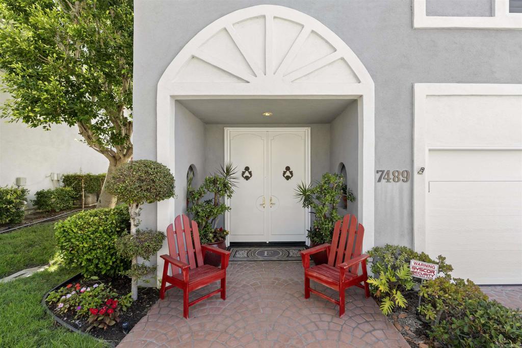 7489 Via De Fortuna Property Photo 4