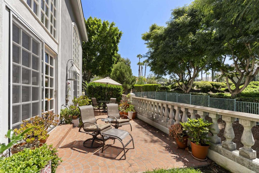 7489 Via De Fortuna Property Photo 26