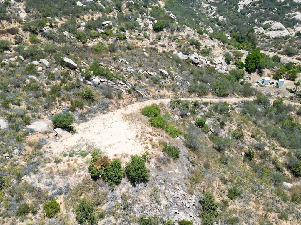 5589 Rainbow Creek Road Property Photo 12