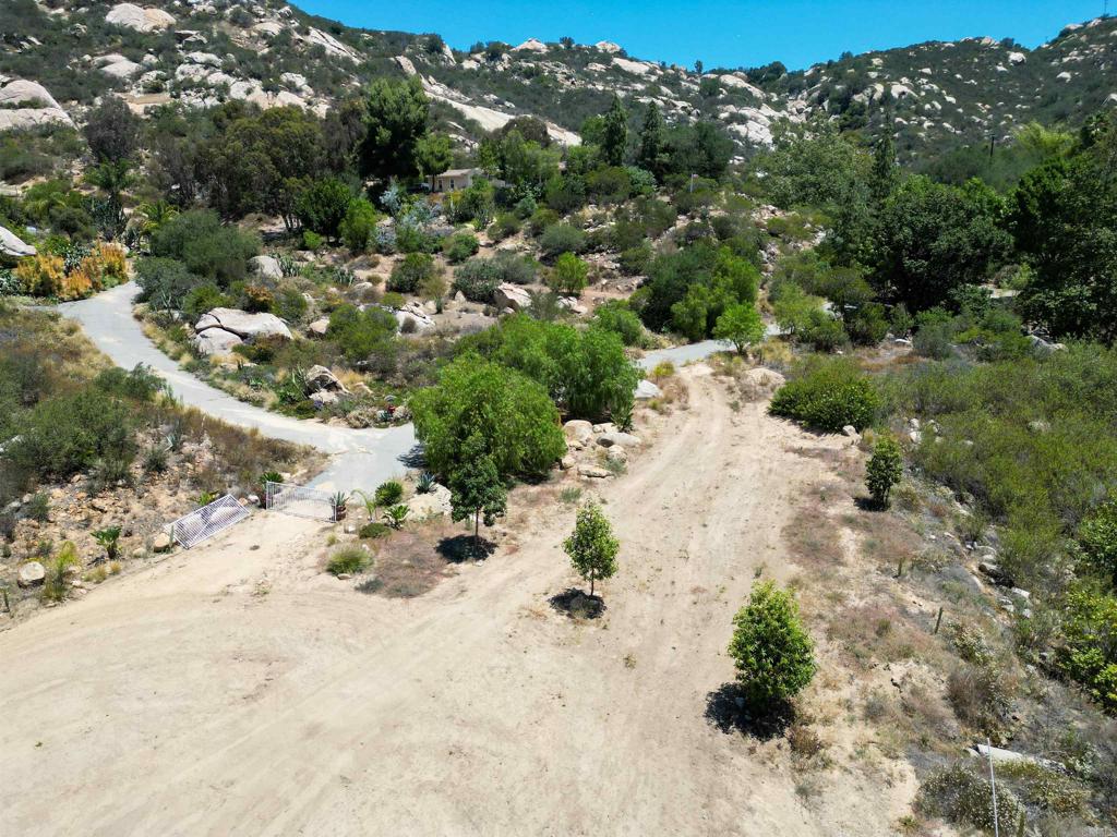 5589 Rainbow Creek Road Property Photo 18