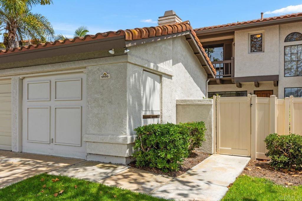 6890 Peach Tree Road Property Photo 1