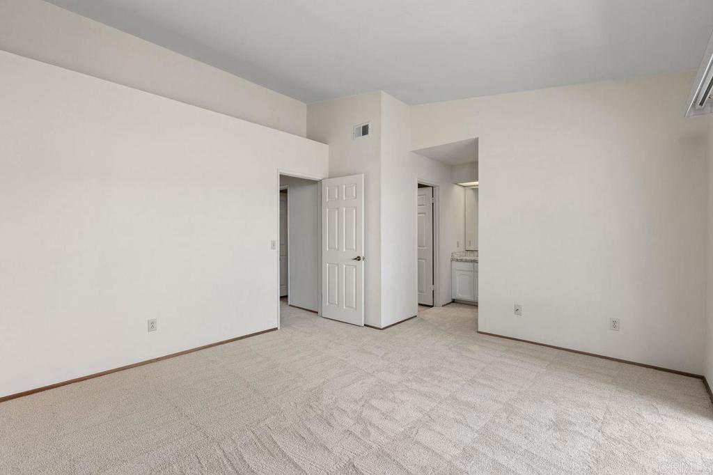 6890 Peach Tree Road Property Photo 23