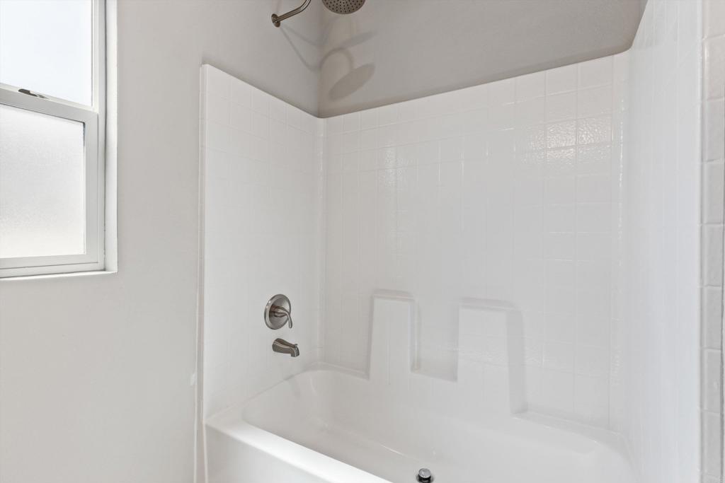 400 N Melrose Drive N 14 Property Photo 15