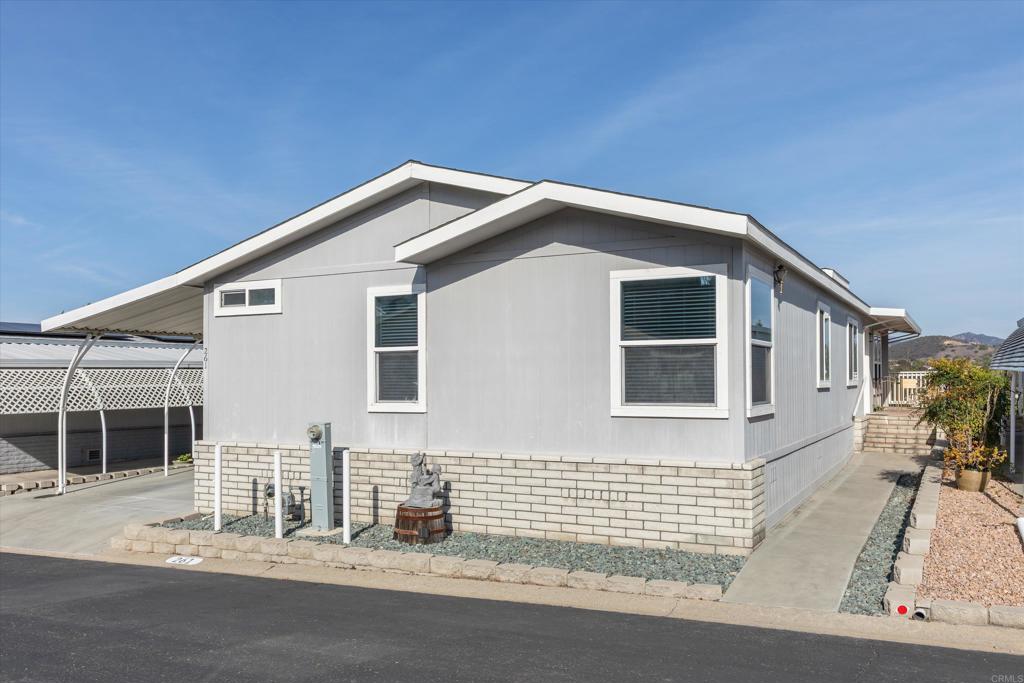 525 W El Norte Pkwy. 261 Property Photo 4