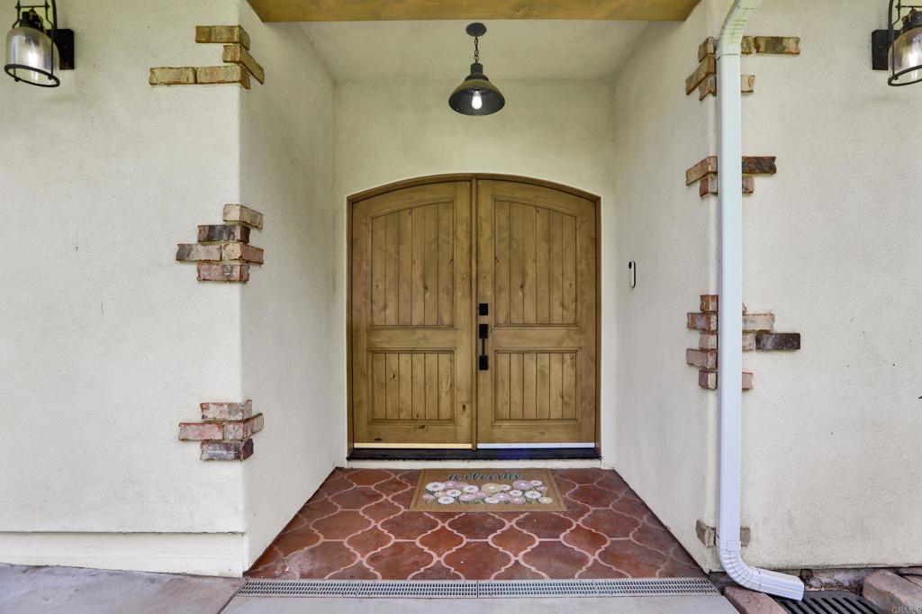 15459 Glentree Road Property Photo 4