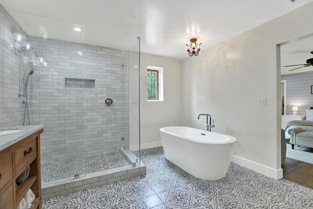 15459 Glentree Road Property Photo 23