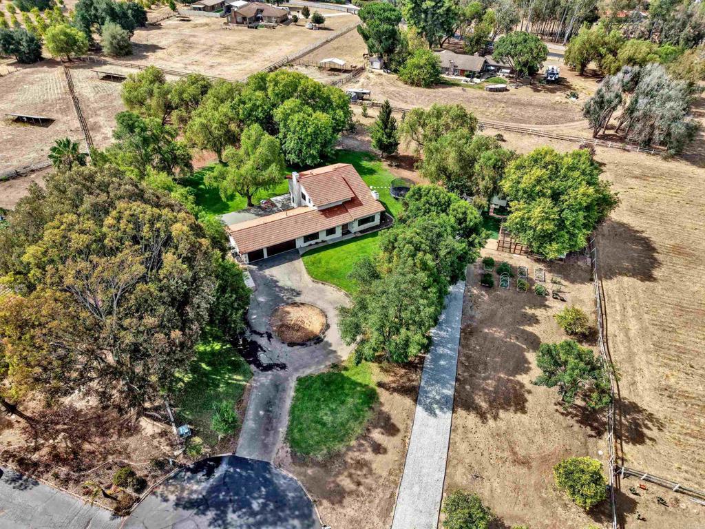 15459 Glentree Road Property Photo 38