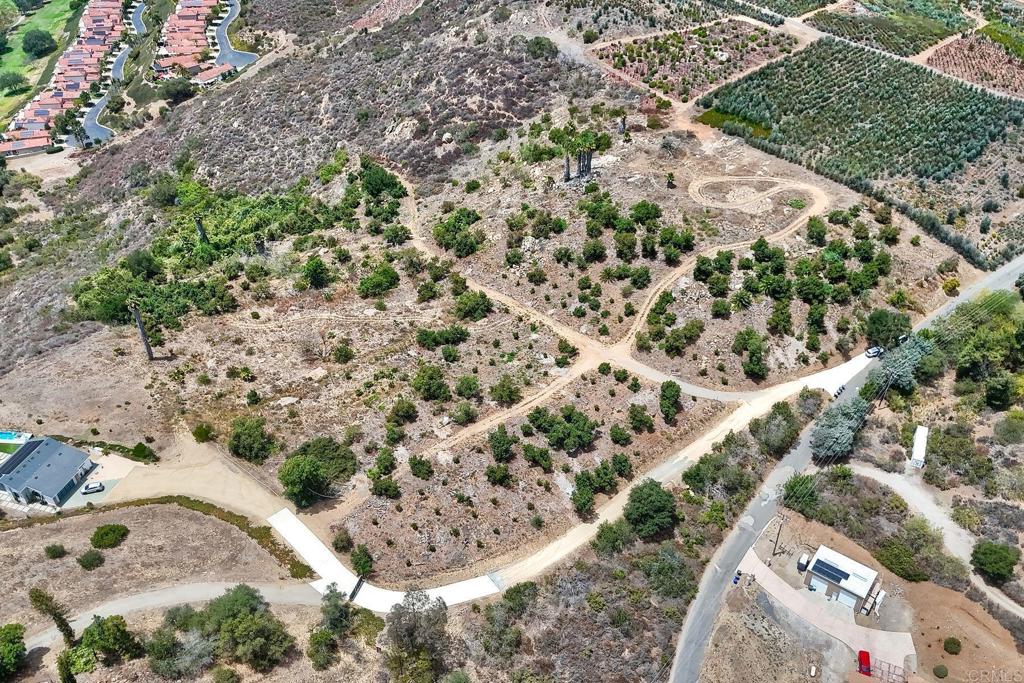 Twin Oaks Valley Rd. Property Photo 5