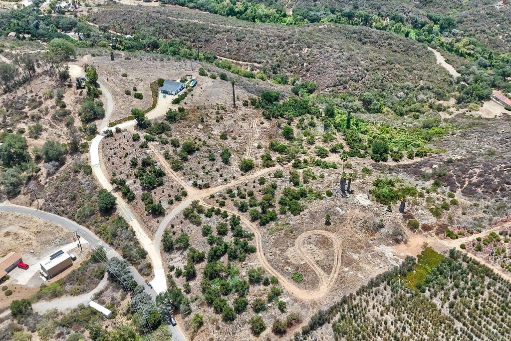 Twin Oaks Valley Rd. Property Photo 12