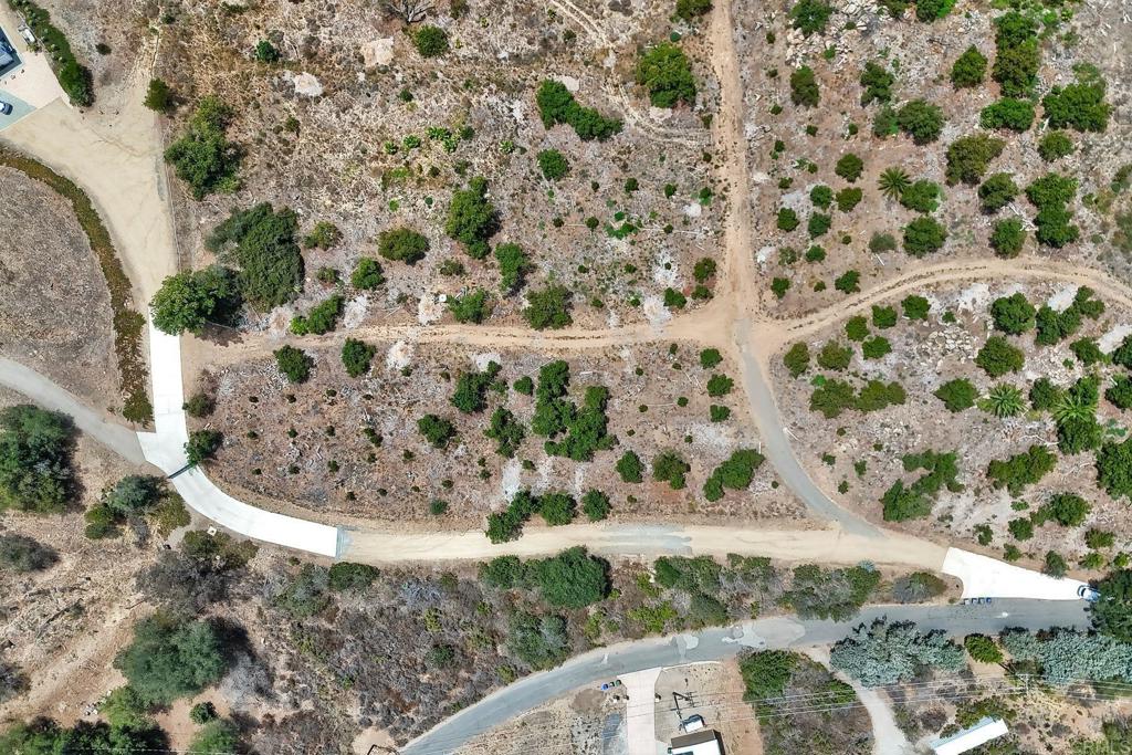Twin Oaks Valley Rd. Property Photo 16