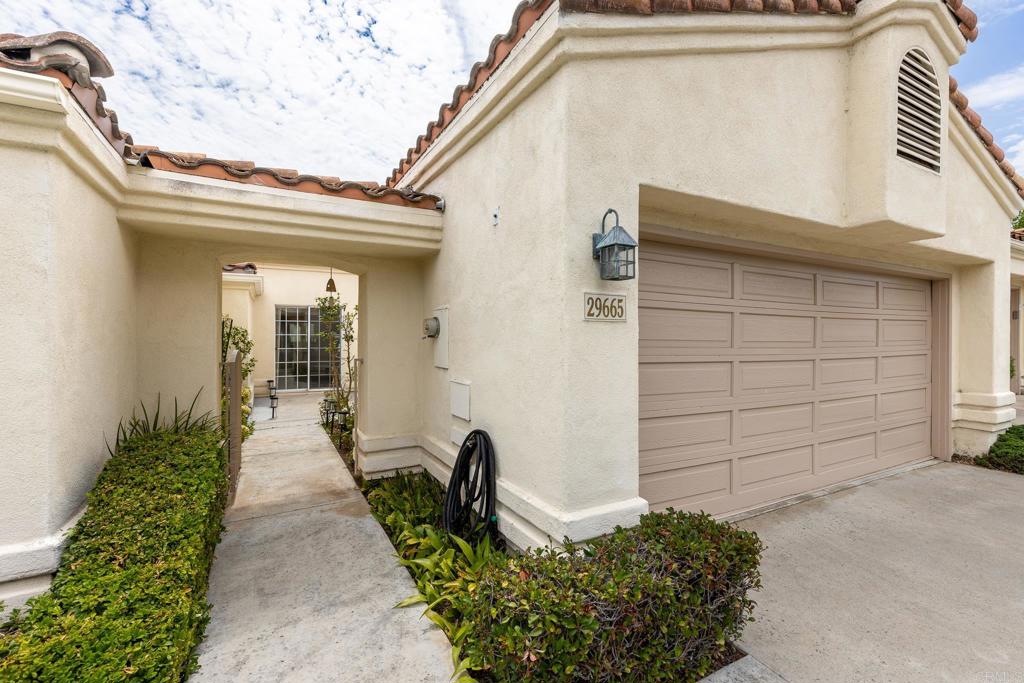 29665 Castle Creek Ln Property Photo 1