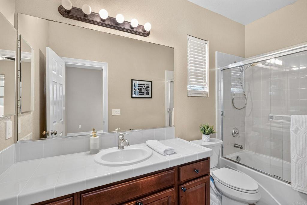813 Genoa Way Property Photo 24