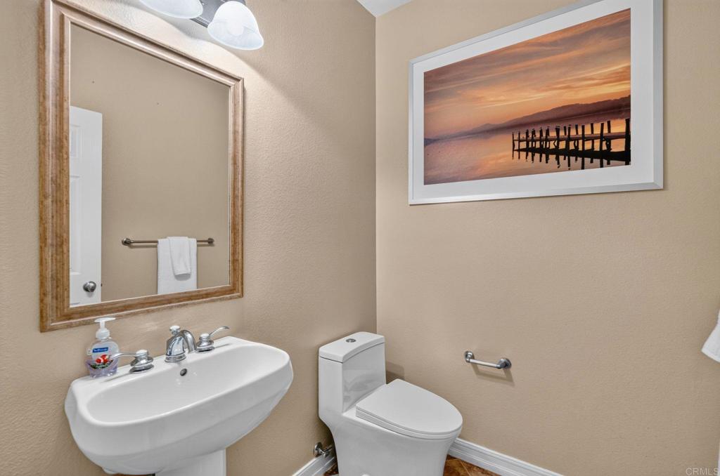 813 Genoa Way Property Photo 26